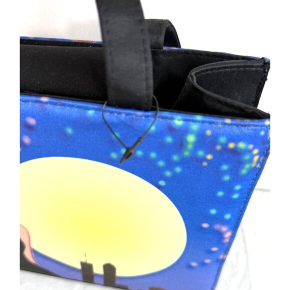 Audrey Hepburn-Inspired Cityscape Tote Bag With Snap Closure & Inner Pocket - Picture 5 of 6